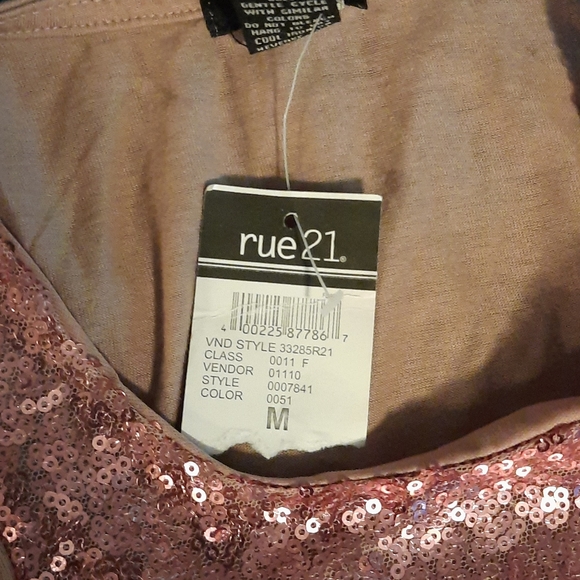 Rue 21 glitter tanks💖❤🖤💚 - Picture 5 of 5